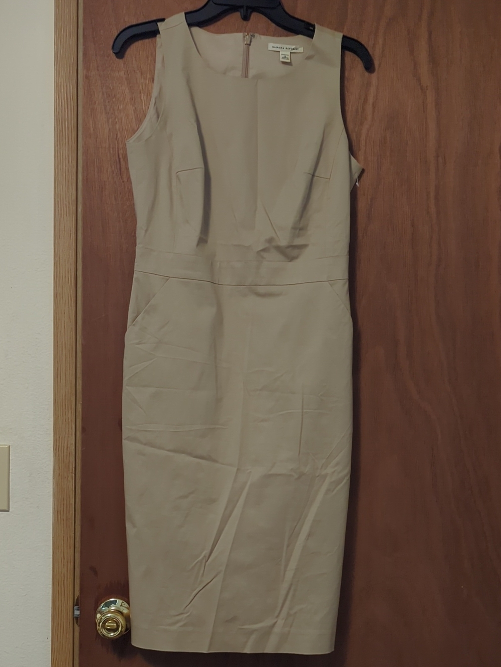Banana Republic Beige Crewneck Shift Top